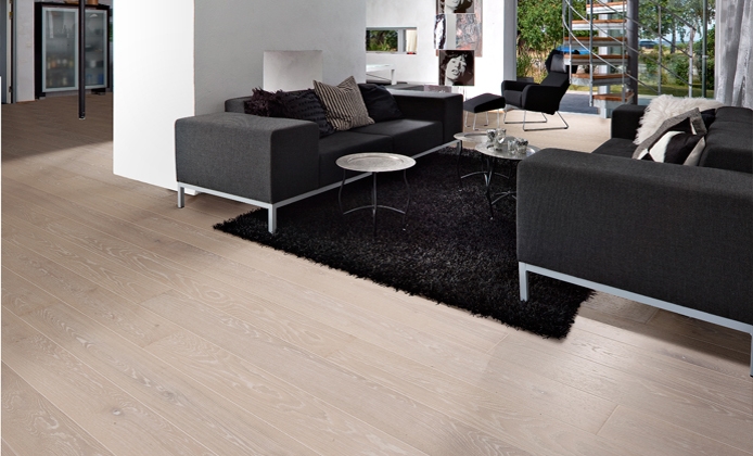 Паркетная доска Kahrs Дуб Снег Snow 2100×187×15 фото в интерьере Паркетная доска Kahrs Дуб Снег Snow 2100×187×15 фото в интерьере